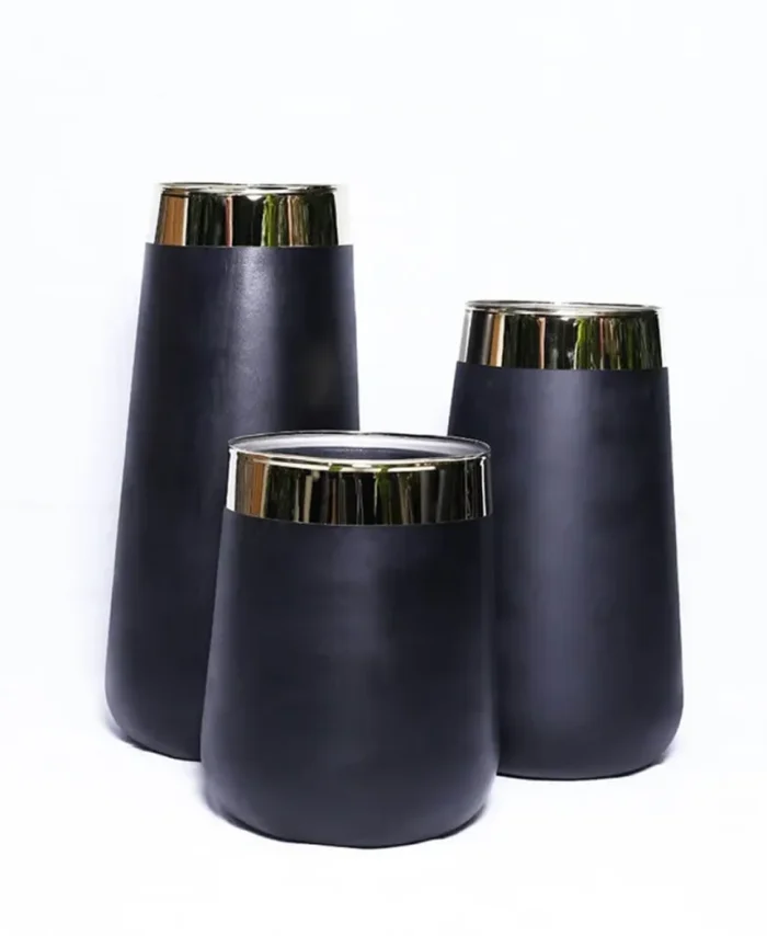 Signature fiber planter with gold strip